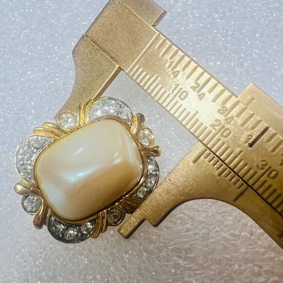 Vtg Gold-Tone 1" Button Post Earrings Faux Pearl & Rhinestones Richelleu READ - Picture 5 of 6